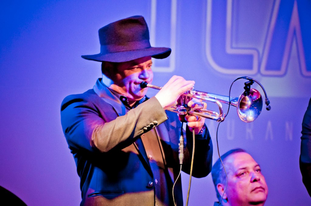 inchiriere sunet si lumini spectacol